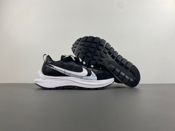 Nike Sacai x VaporWaffle “Tour Yellow ” DD1875-003