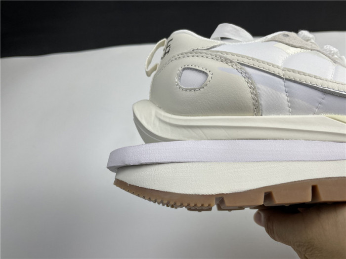 Sacai x Nike VaporWaffle 3.0 DD1875-100