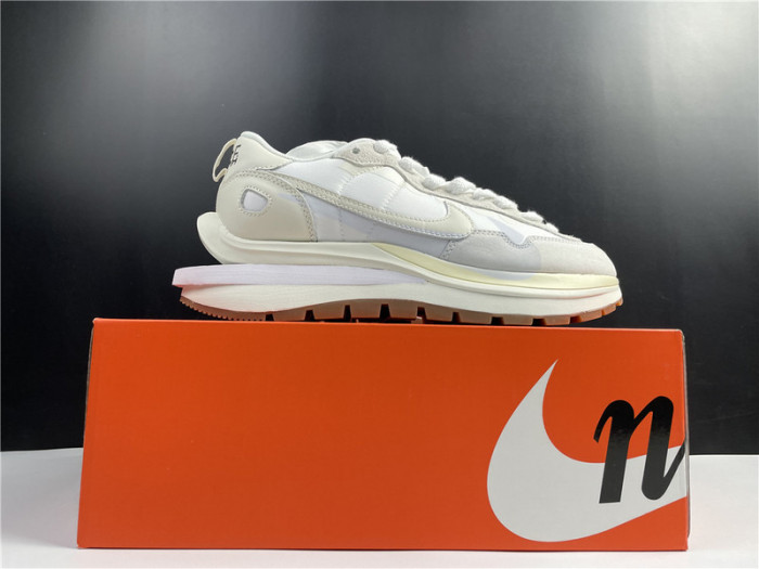 Sacai x Nike VaporWaffle 3.0 DD1875-100