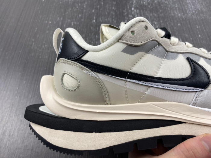 Nike Sacai x VaporWaffle Grey White DD1875-101