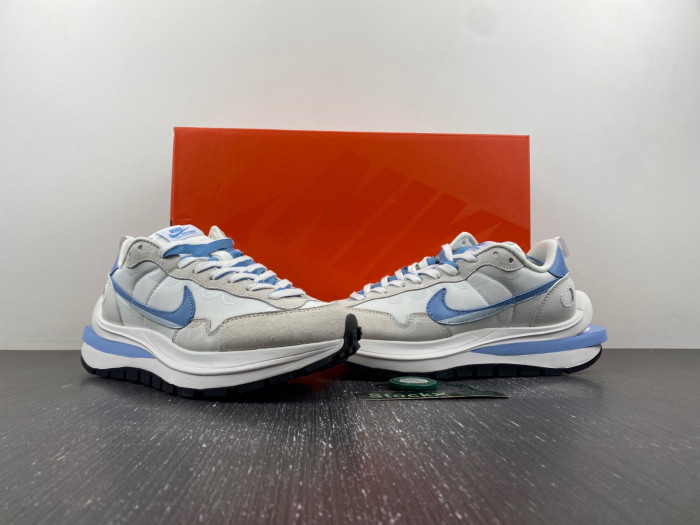 Nike Sacai x VaporWaffle “white blue ” DD1875-102