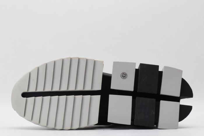 DG Super King Sneakers