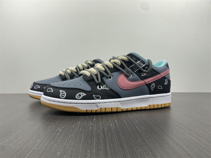 Nike Dunk Low SE FREE 99 DH0952-0011