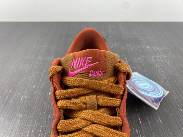 Nike Dunk Low Disrupt 2 DH4402-200
