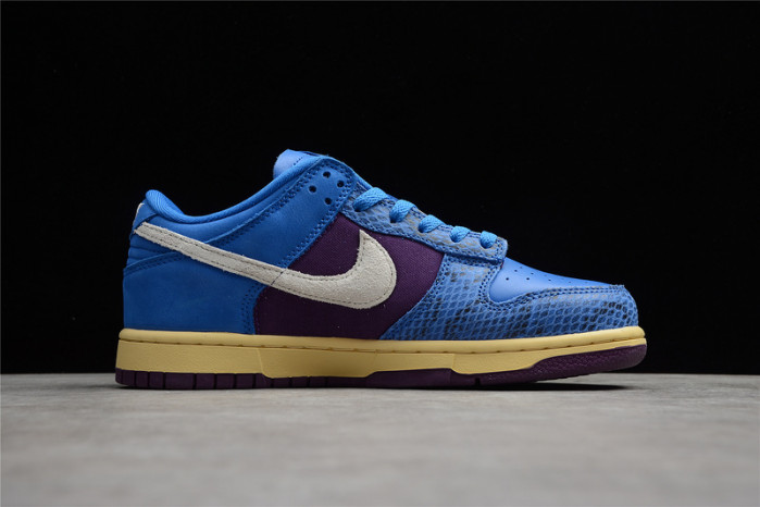 Nike Dunk Low Undefeated 5 On It Dunk vs. AF1 DH6508-400