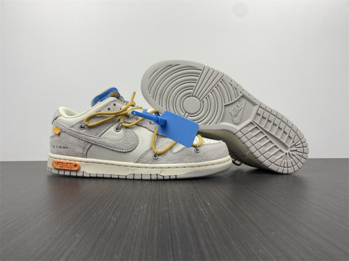 OF X Nike Dunk Low Lot 34 of 50 DJ0950-102