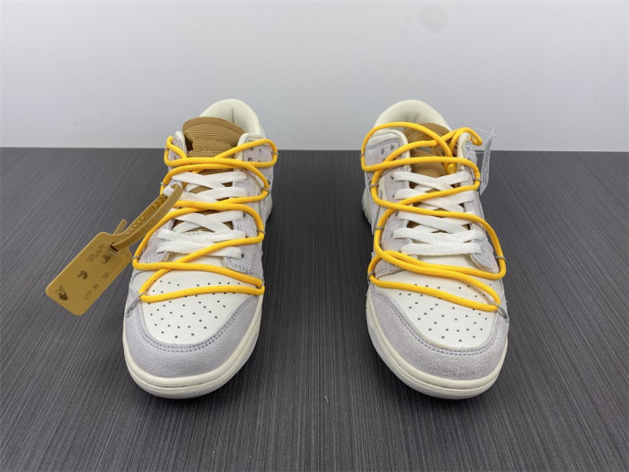 OF X Nike Dunk Low Lot 39 of 50 DJ0950-109