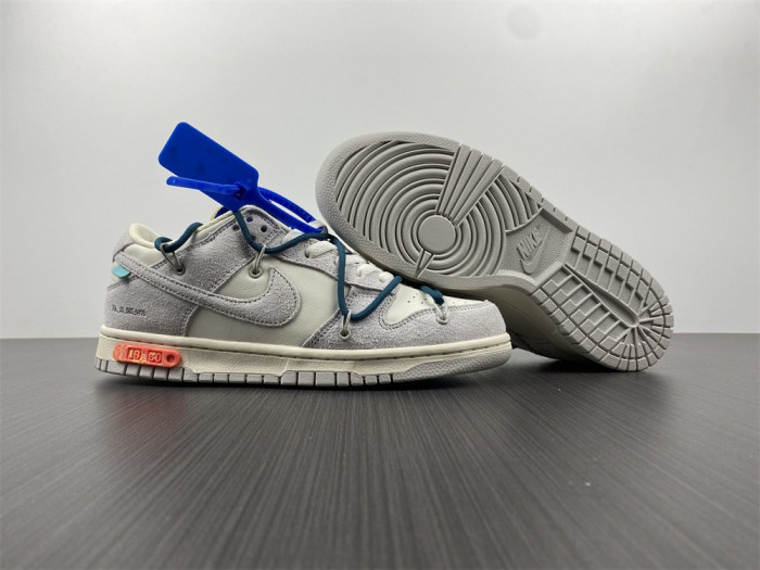 OF X Nike Dunk Low Lot 16 of 50 DJ0950-111