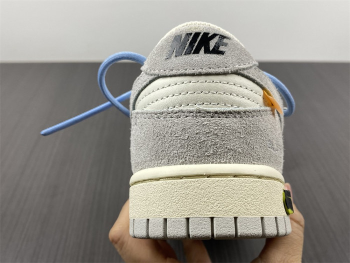 OF X Nike Dunk Low Lot 38 of 50 DJ0950-113