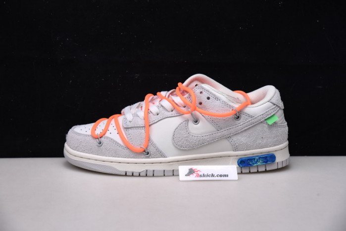 OF X Nike Dunk Low Lot 31 of 50 DJ0950-116