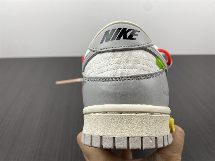 OF X Nike Dunk Low Lot 6 of 50 DM1602-110