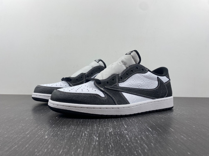 Travis Scott x Air Jordan 1 Low DL2211-001