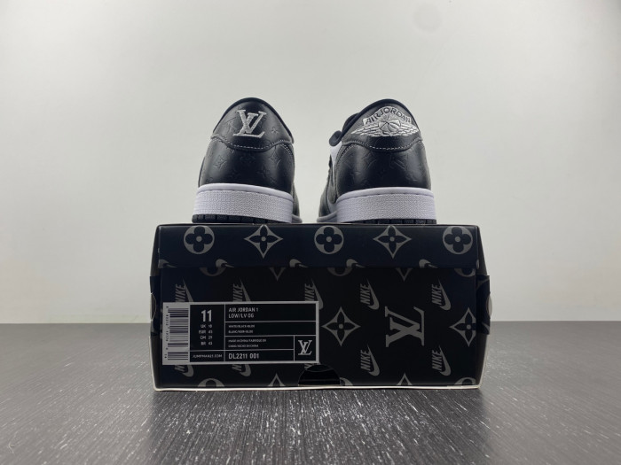 Travis Scott x Air Jordan 1 Low Black DL2211-001