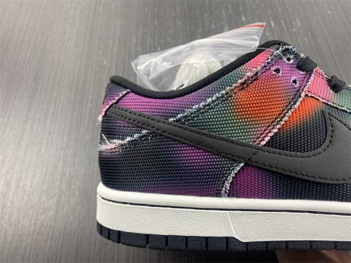 Nike Dunk Low Graffiti Pink DM0108-002
