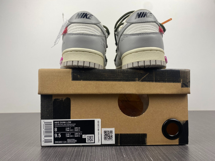 OF X Nike Dunk Low Lot 22 of 50 DM1602-124