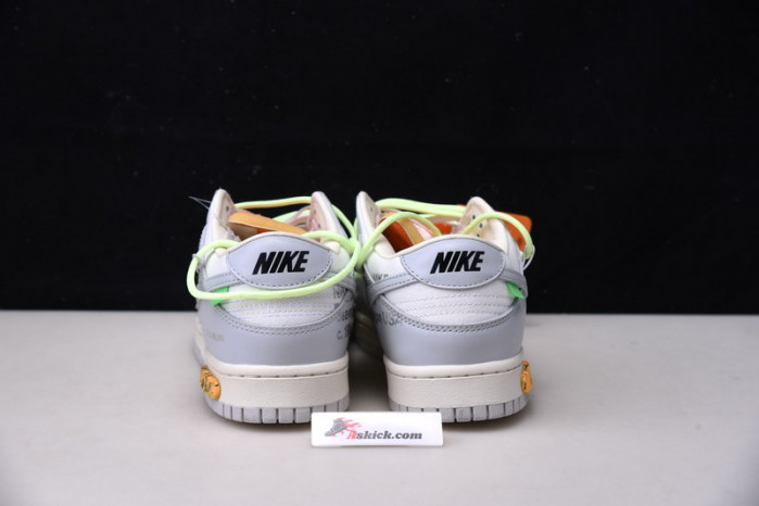 OF X Nike Dunk Low Lot 43 of 50 DM1602-128