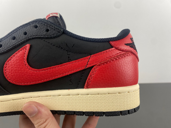 Travis Scott x Air Jordan 1 Low OG DM7866-061