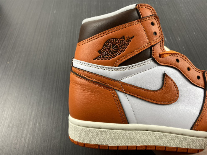 Air Jordan 1 High OG WMNS “Starfish” DO9369-101