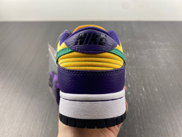 Nike Dunk Low LX Lisa Leslie DO9581-500