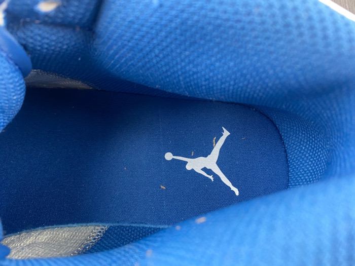 Air Jordan 1 Mid True Blue Cement DQ8423-014