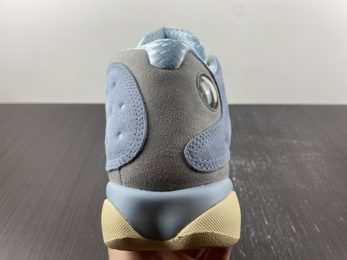 SoleFly x Air Jordan 13 -DX5763-100