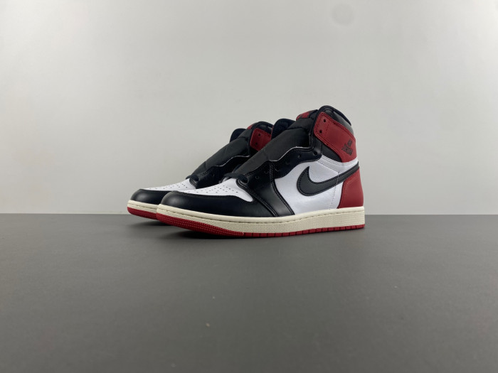Air Jordan 1 High OG Black Toe Reimagined DZ5485-106