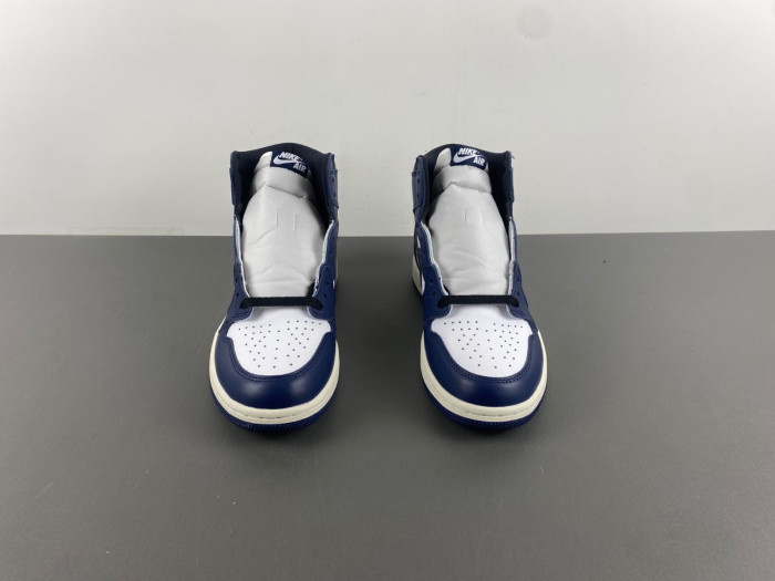 Air Jordan 1 High OG “Midnight Navy” DZ5485-401
