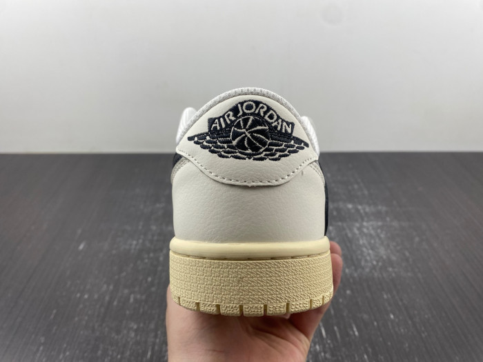 Travis Scott x Air Jordan 1 Low top DZ8866-192