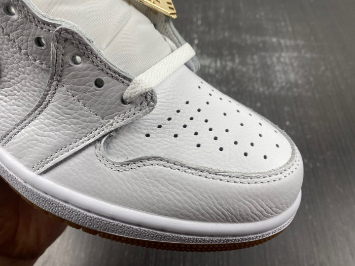 Air Jordan 1 Retro High OG Metallic Gold FD2596-107