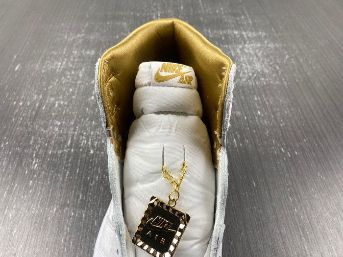 Air Jordan 1 Retro High OG Metallic Gold FD2596-107