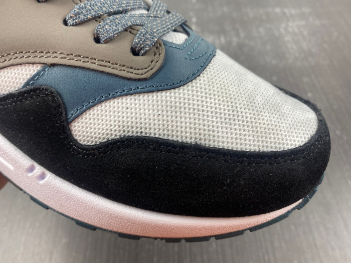 Nike Air Max 1 "Escape"  Air Max 1 FJ0698-100