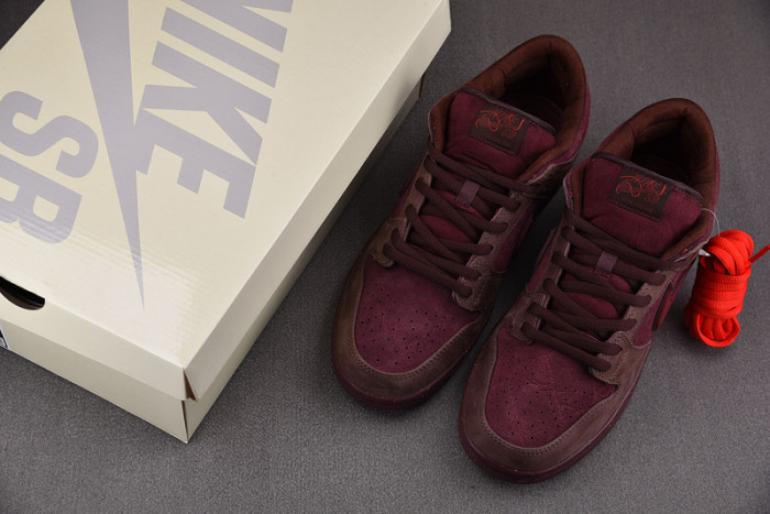 Nike SB Dunk Low Premium Valentine