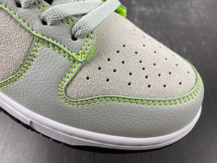 Nike Dunk Low University of Oregon PE (2023) FQ7260-001