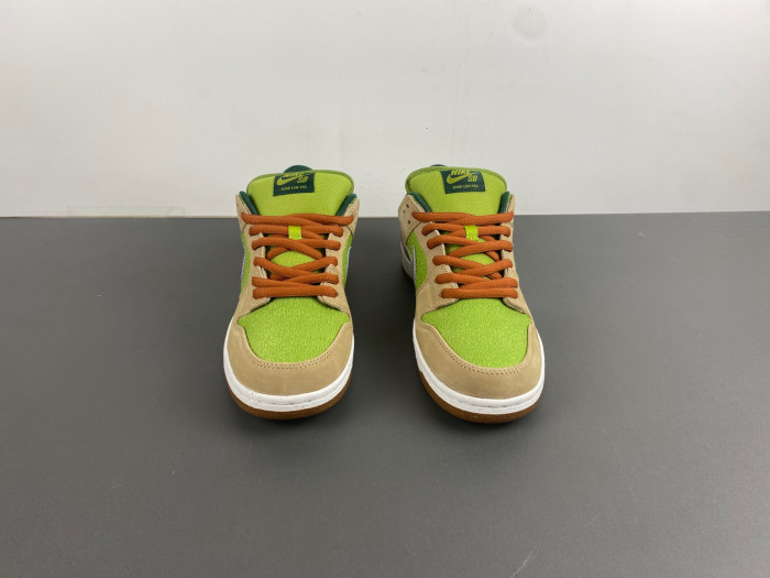 Nike SB Dunk Low Escargot FQ7585-200