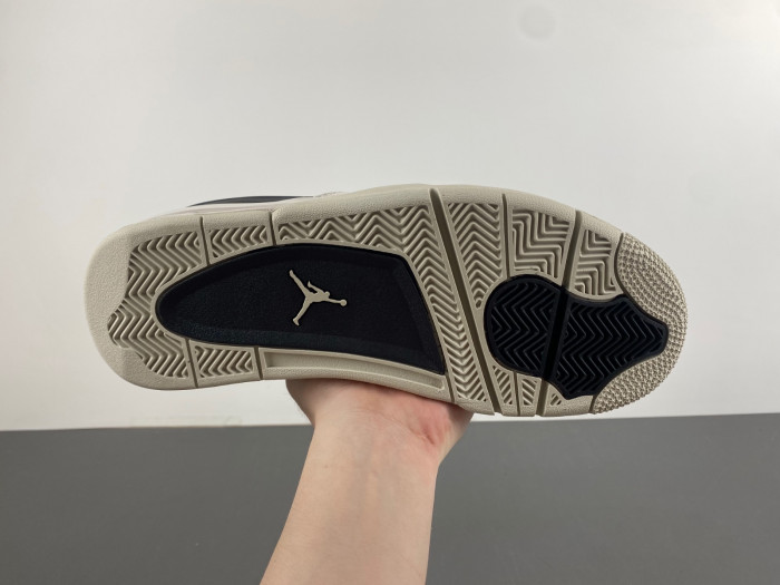 Air Jordan 4 RM “Black/Light Bone” FQ7939-001