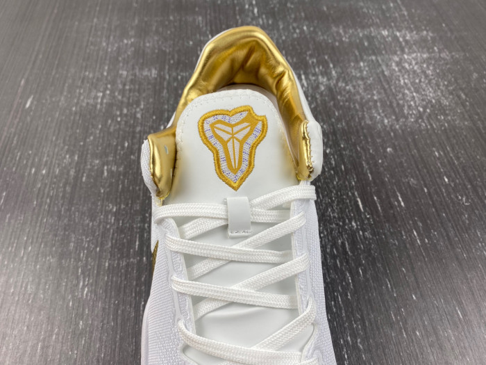 Nike Kobe 8 Protro White Metallic Gold FV6325-100