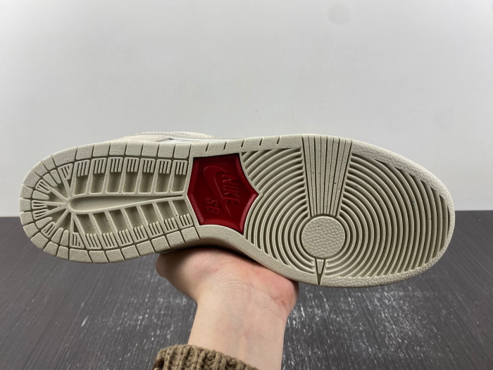 Nike SB Dunk Low Valentine