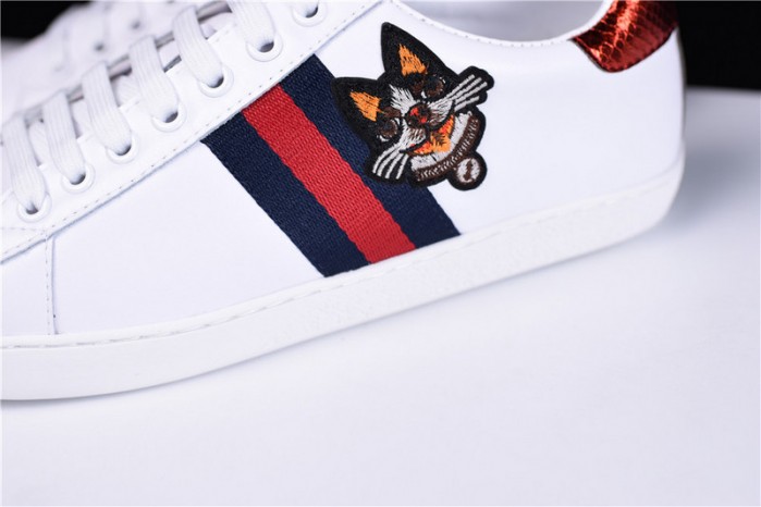 GU Ace Embroidered Low-Top With dog 6951103-57