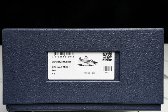 B22 TRAINER SNEAKER