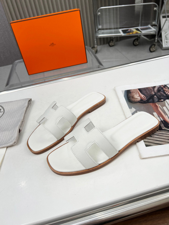 Hermes Sandals