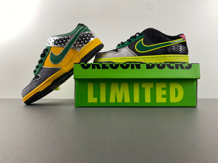 Nike Dunk Low What the Duck Away University of Oregon PE HV1454-100