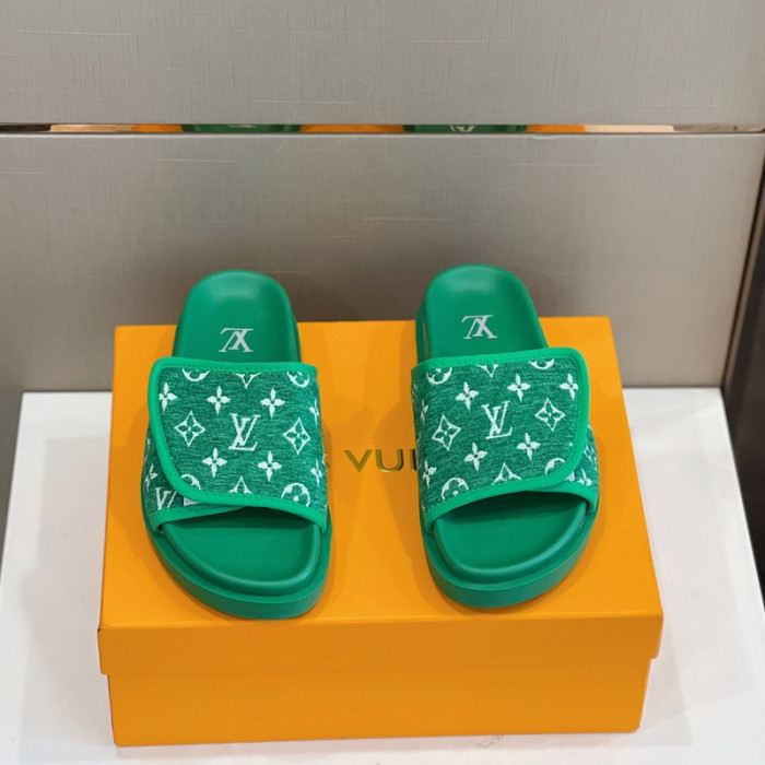 L1VV SANDALS
