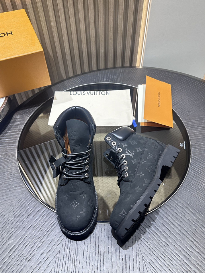 L1VV Boots