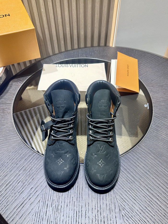 L1VV Boots