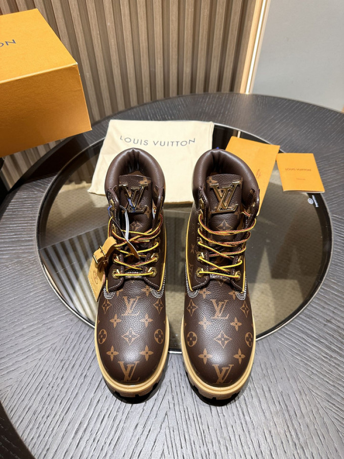 L1VV Boots