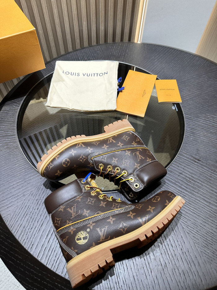 L1VV Boots