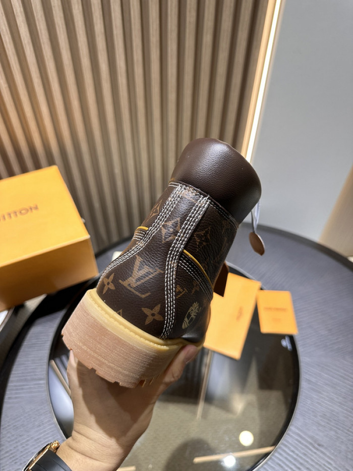L1VV Boots