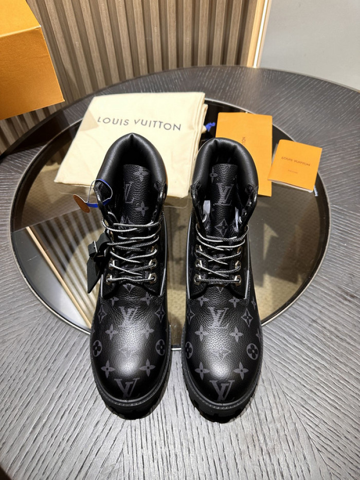 L1VV Boots