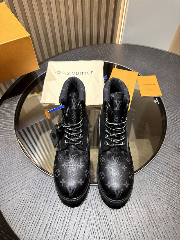 L1VV Boots