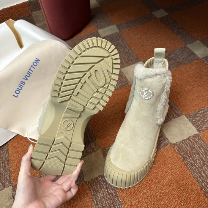 L1VV Boots